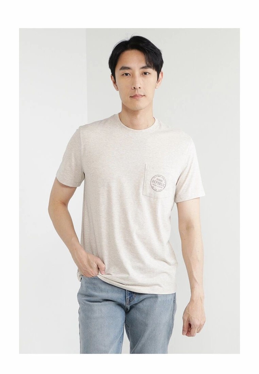 Men * | Banana Republic Pocket Graphic Tee