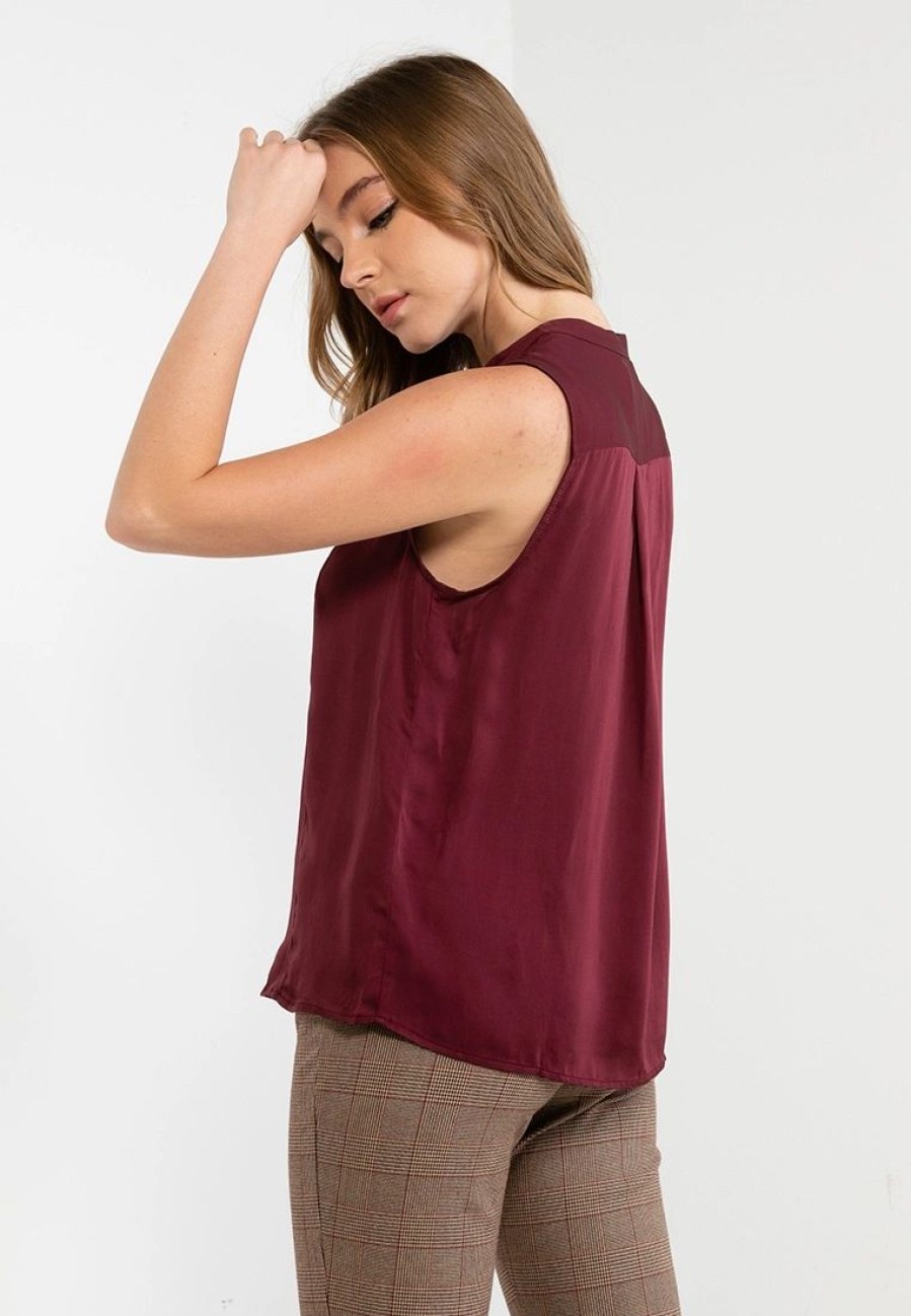 Women * | Banana Republic Sleeveless Satin Top