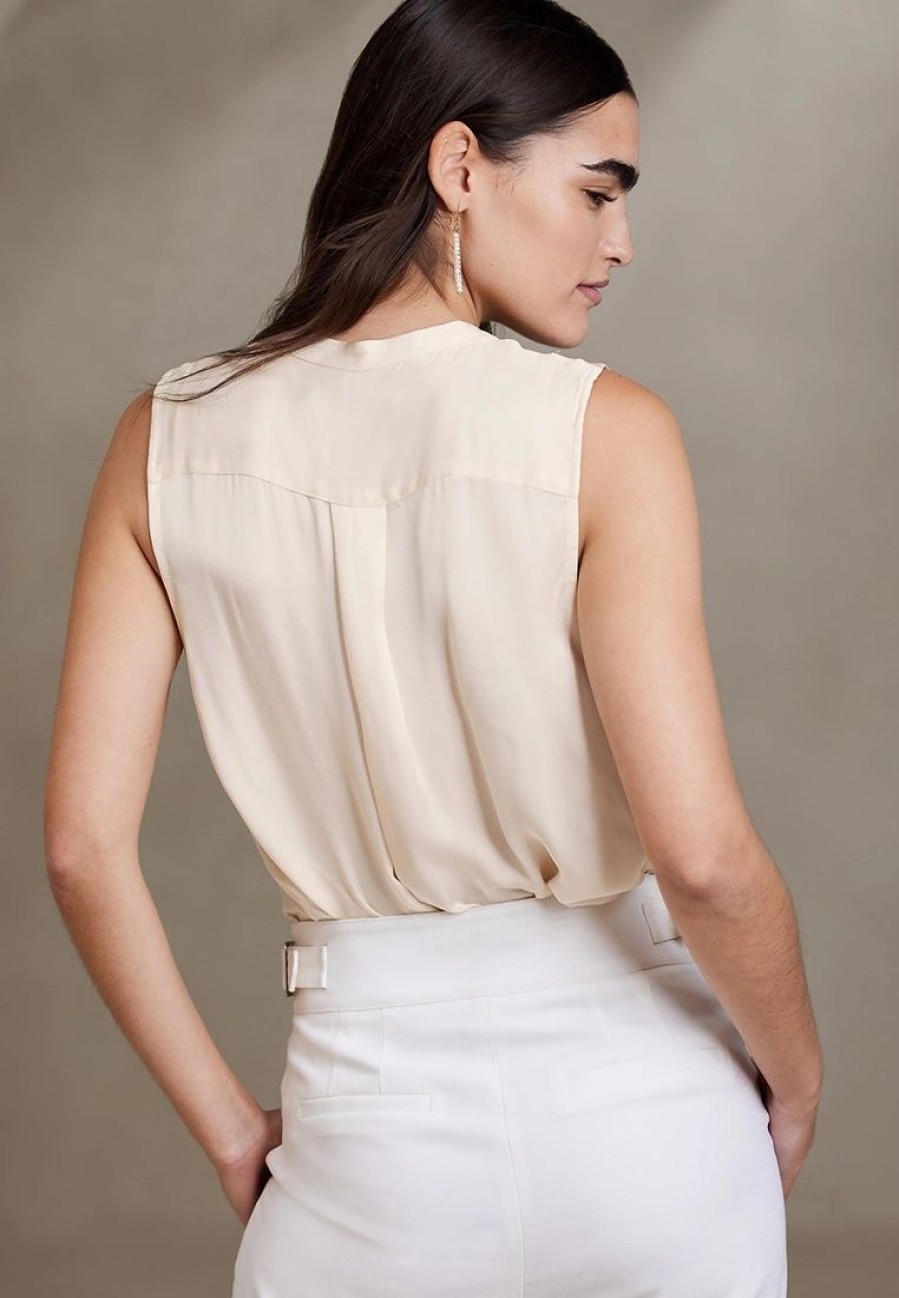 Women * | Banana Republic Sleeveless Satin Top