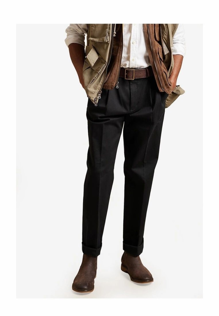 Men * | Banana Republic Archives Smithfield Pleated Rapid Movement Chinos